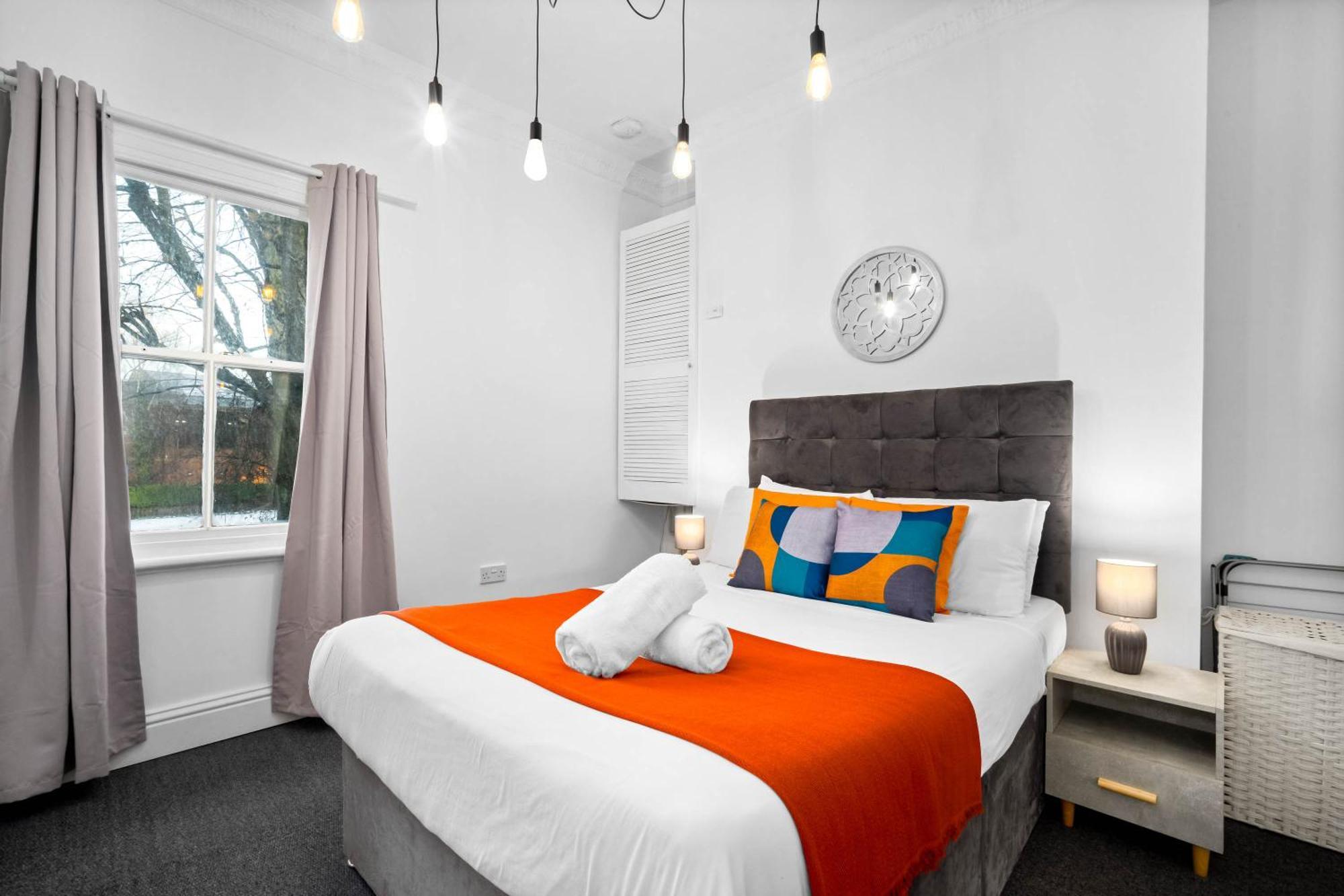 Luxury Apartment - Wolverhampton - Netflix - Smart Tv - Fast Wifi - 7Apc Exterior foto